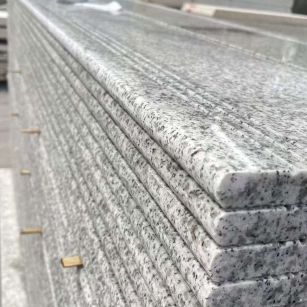 重庆芝麻白楼梯踏步 花岗岩楼梯板材