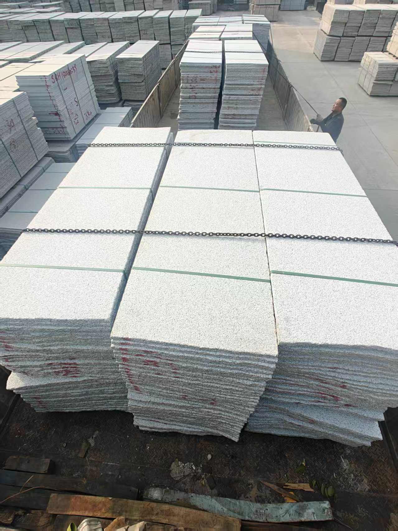 重庆芝麻白毛板，石材毛板